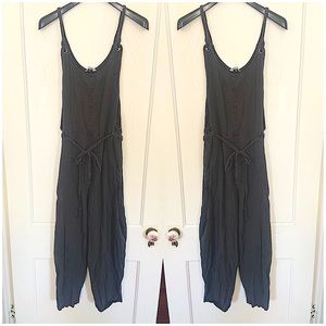 Universal Threads Size XXL Jumpsuit/Overall Grey